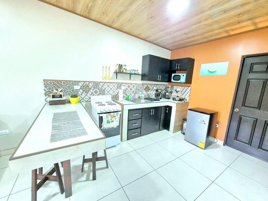 Apartamentos H Gonzalez #7 U #8 Alajuela Eksteriør bilde