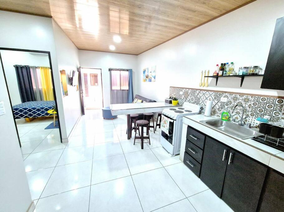 Apartamentos H Gonzalez #7 U #8 Alajuela Eksteriør bilde